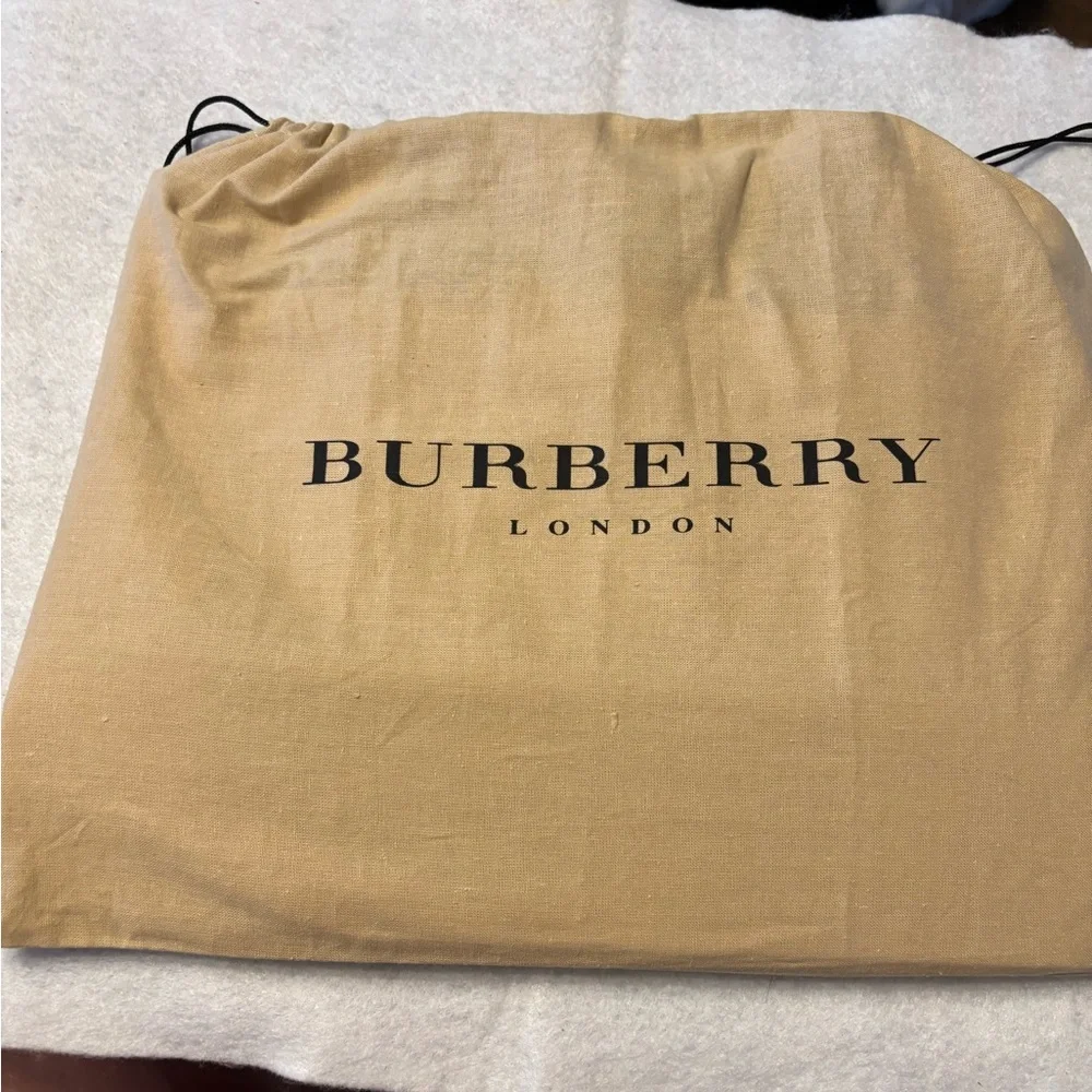 Burberry blue label Tote Bag with Signature Design with COA dust bag - Picture 3 of 17